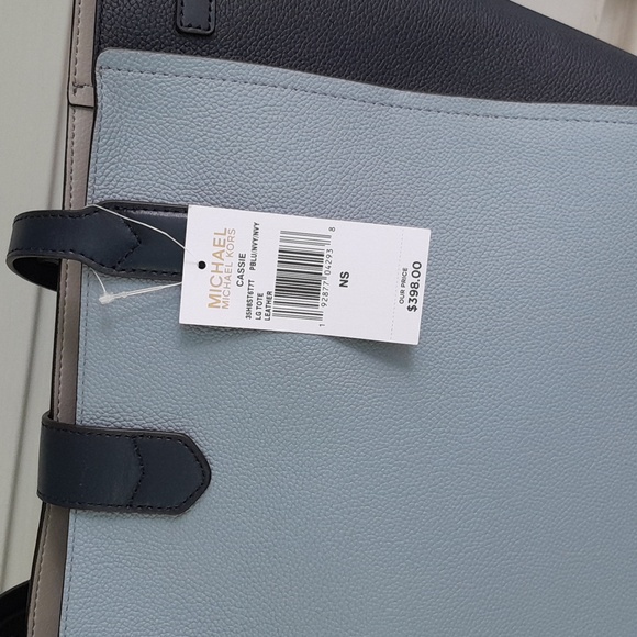 Michael Kors MK Cassie Large Leather Tote in Blue - Picture 8 of 8